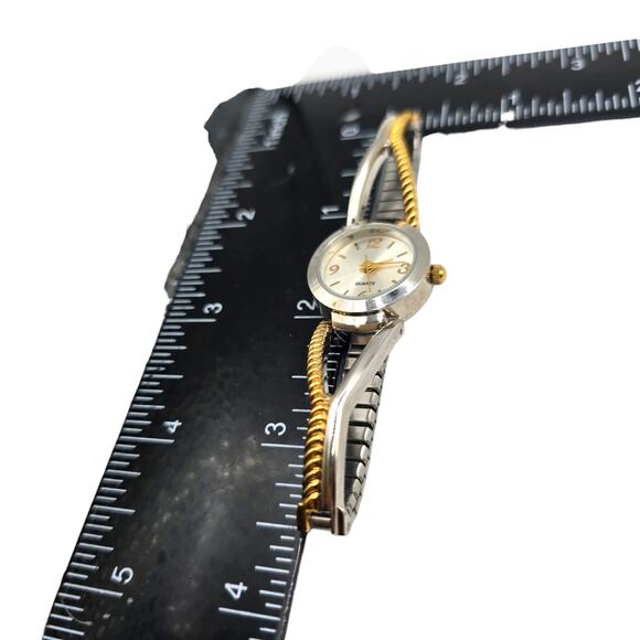 Vintage Women Wrist Watch Stretch Bracelet Gold Tone Good Working Condition - Picture 3 of 5